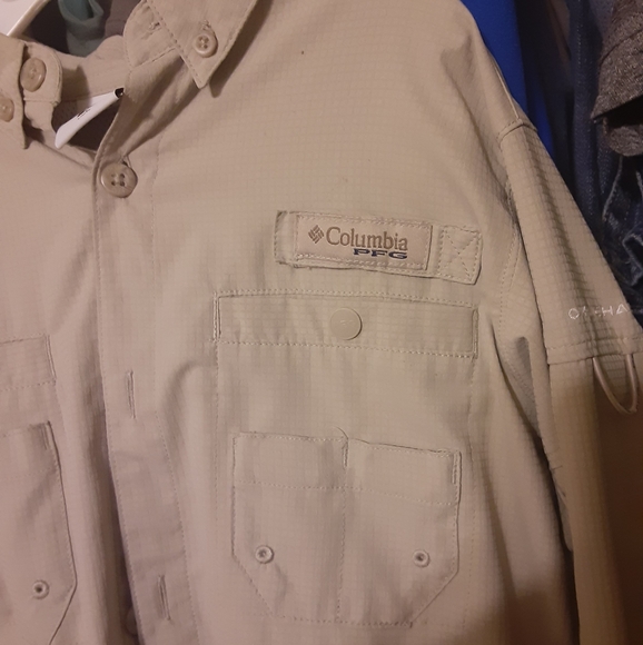 Boy size 5/6 button ups - Picture 4 of 7